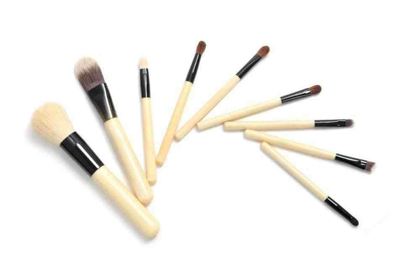 Ensemble De 9 Maquillage Pinceaux - Poils De Chèvre/Pony, Virole Aluminium, Manche En Bois Naturel, Coupe En Cuir